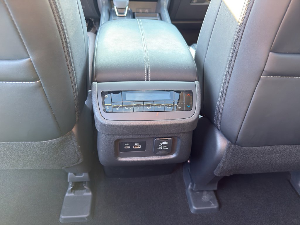 Certified 2023 Nissan Pathfinder Platinum image 32