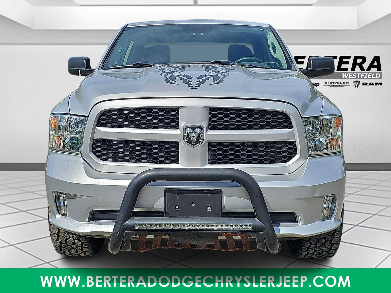 Used 2019 RAM 1500 Express w/ Express Value Package AWD/4WD image 2