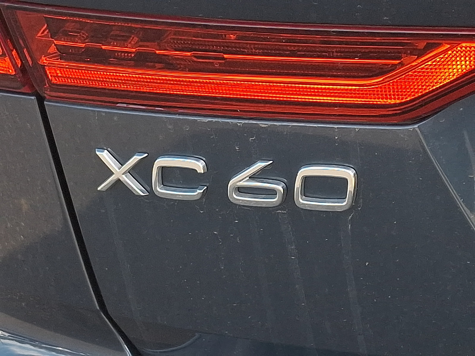 Used 2024 Volvo XC60 B5 Plus w/ Climate Package AWD/4WD image 29
