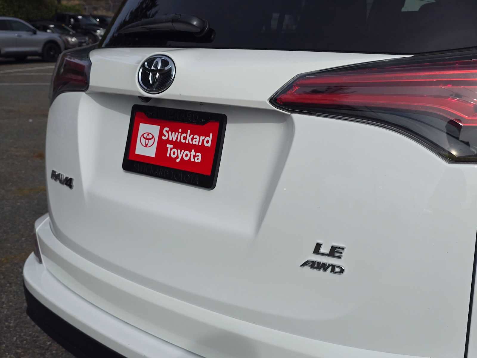 Used 2017 Toyota RAV4 LE w/ All Weather Liner Package AWD/4WD image 13