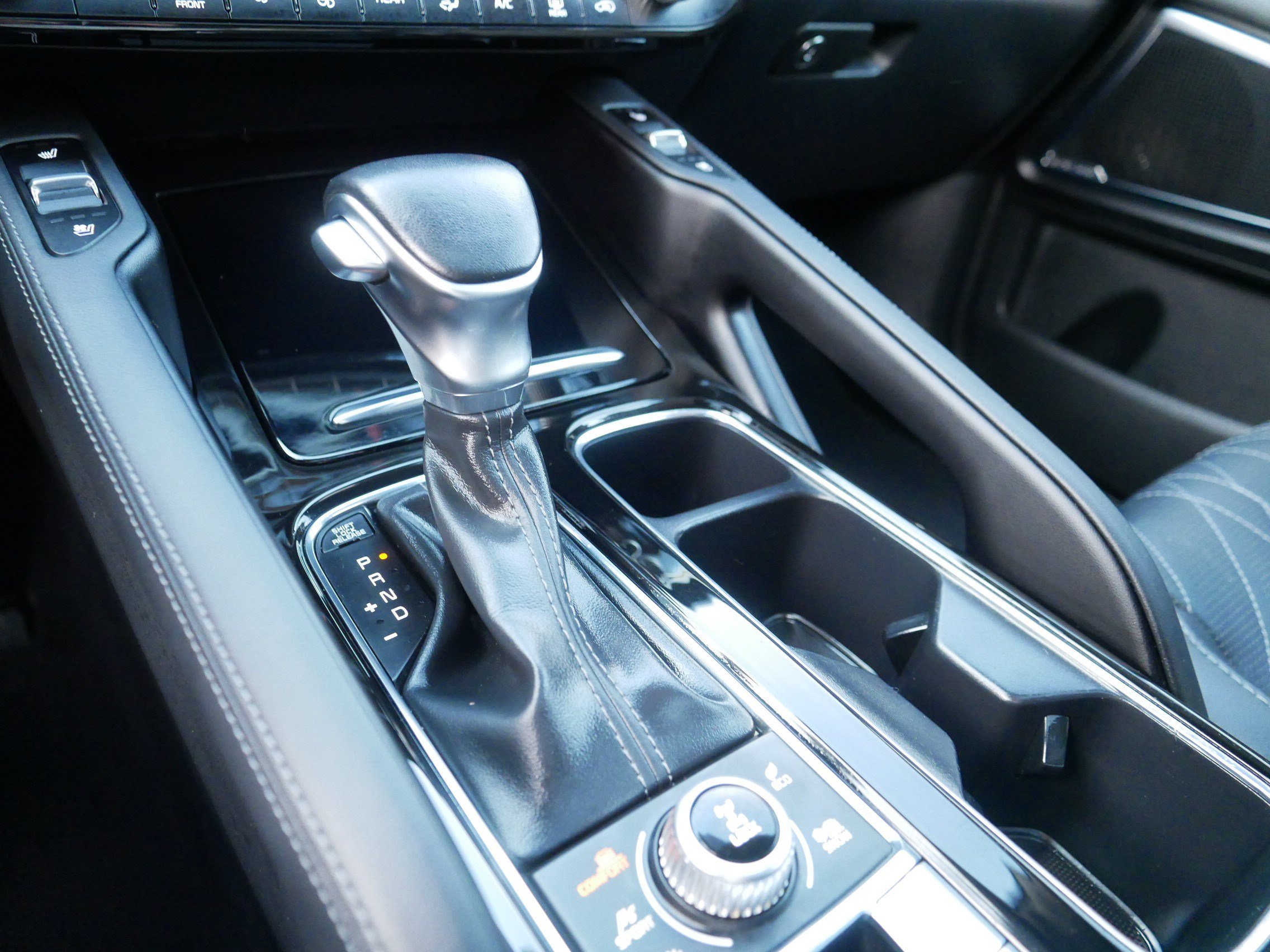 Certified 2024 Kia Telluride SX Prestige X-Line AWD/4WD image 24