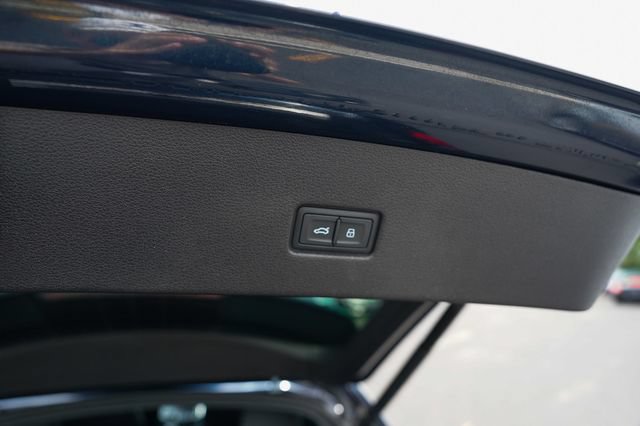 Used 2023 Audi SQ8 Prestige AWD/4WD image 27