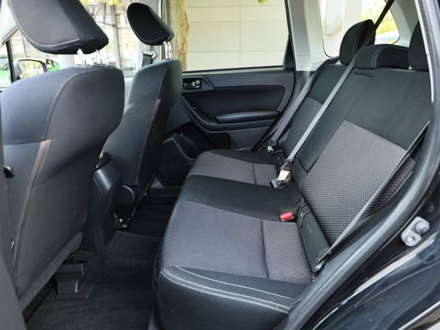 Used 2017 Subaru Forester 2.5i Premium w/ All-Weather Package AWD/4WD image 27