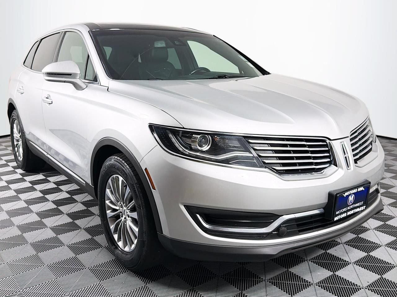 Used 2017 Lincoln MKX Select w/ MKX Climate Package AWD/4WD image 29