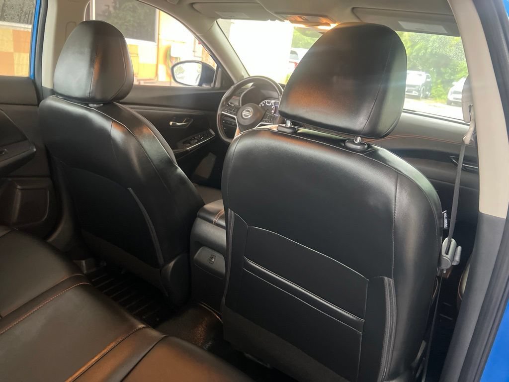 Certified 2023 Nissan Sentra SR w/ SR Premium Package FWD image 15
