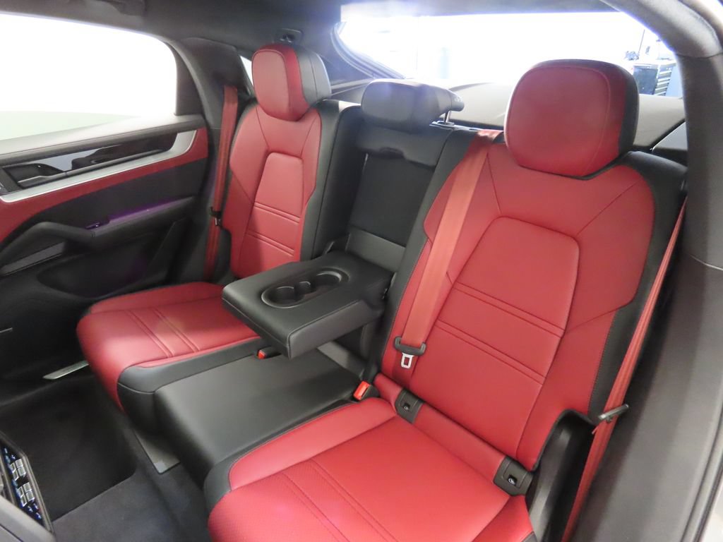 Certified 2026 Porsche Cayenne E-Hybrid Coupe AWD/4WD image 44