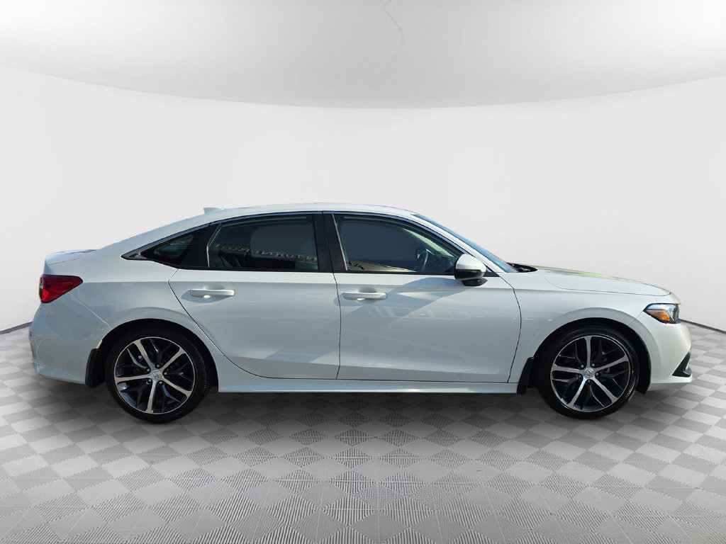 Used 2024 Honda Civic Touring image 9