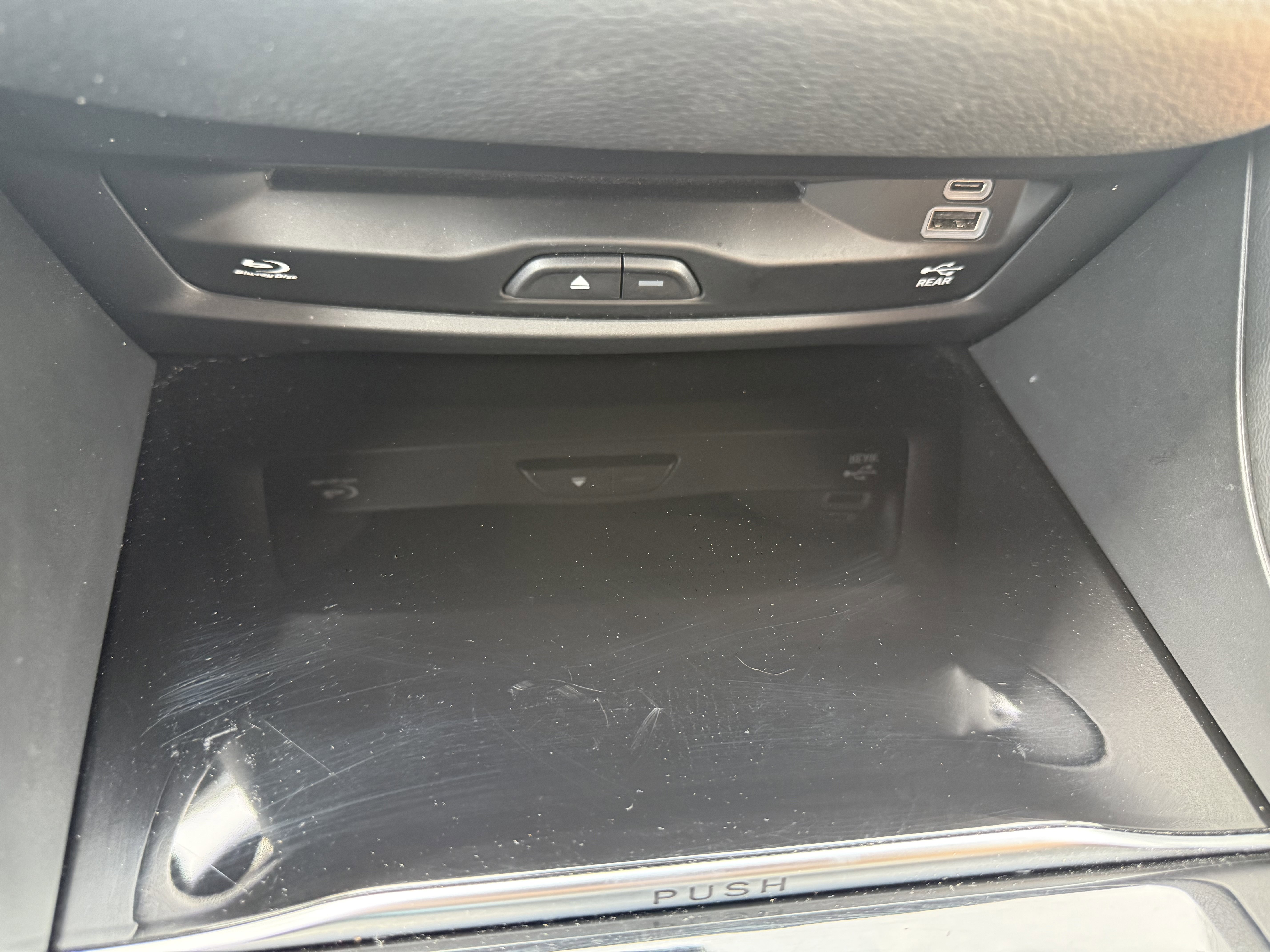 Used 2023 Chrysler Pacifica Pinnacle image 48