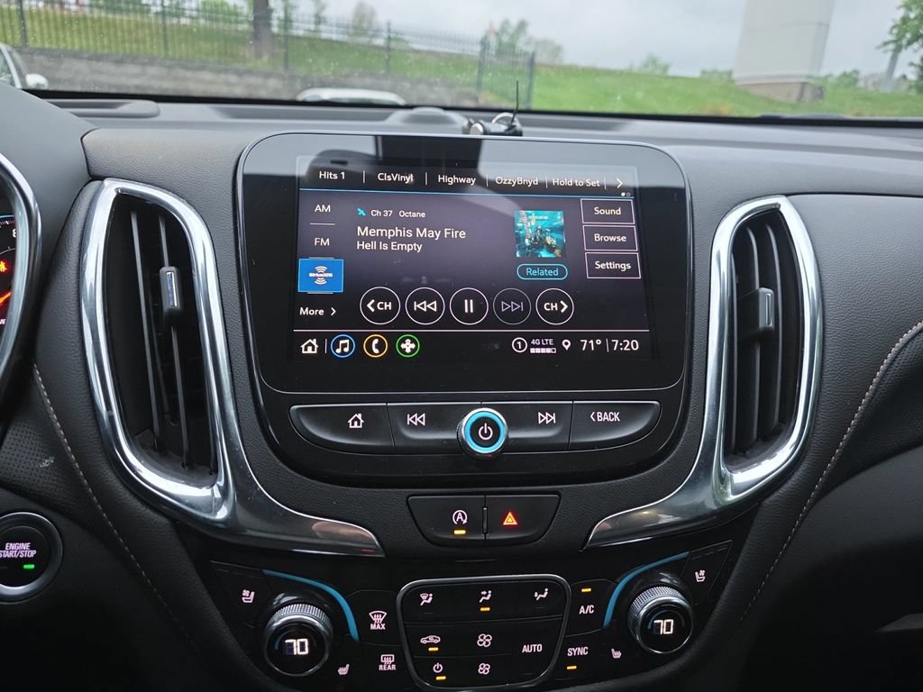 Used 2024 Chevrolet Equinox Premier AWD/4WD image 9