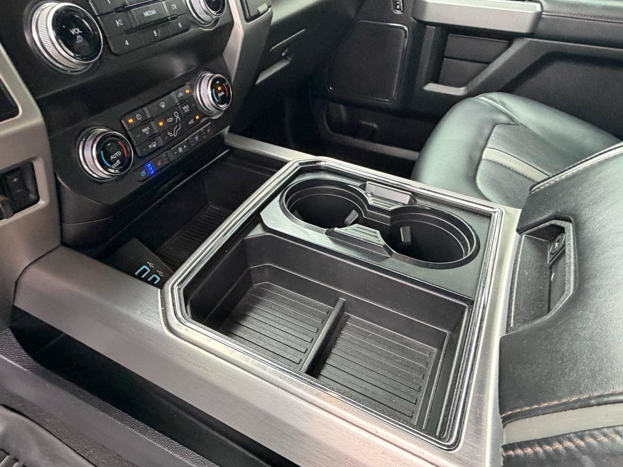 Used 2019 Ford F250 Platinum w/ Platinum Ultimate Package AWD/4WD image 31