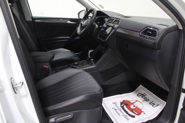 Used 2024 Volkswagen Tiguan Wolfsburg Edition image 23