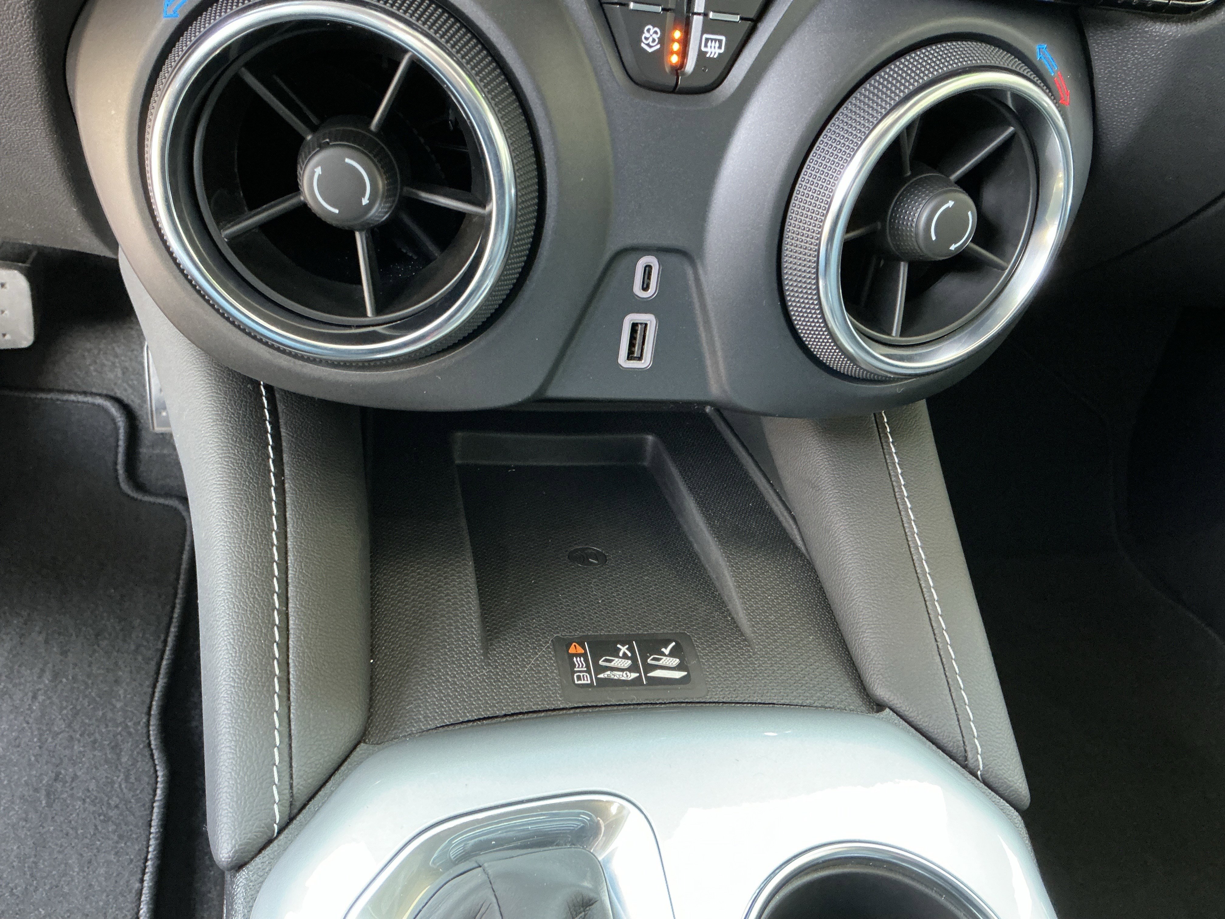 Used 2024 Chevrolet Blazer LT w/ Convenience Package image 31