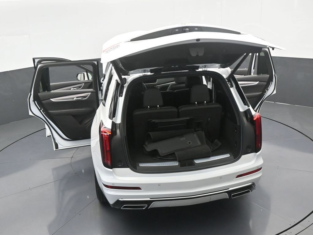 Used 2024 Cadillac XT6 Luxury image 76