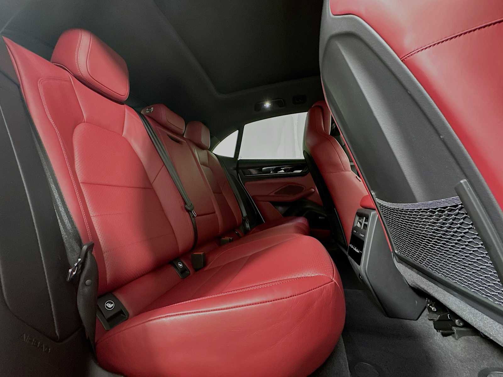 Certified 2025 Porsche Macan 4S Electric image 27