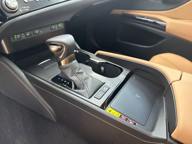 Certified 2025 Lexus ES 300h w/ Premium Package FWD image 21