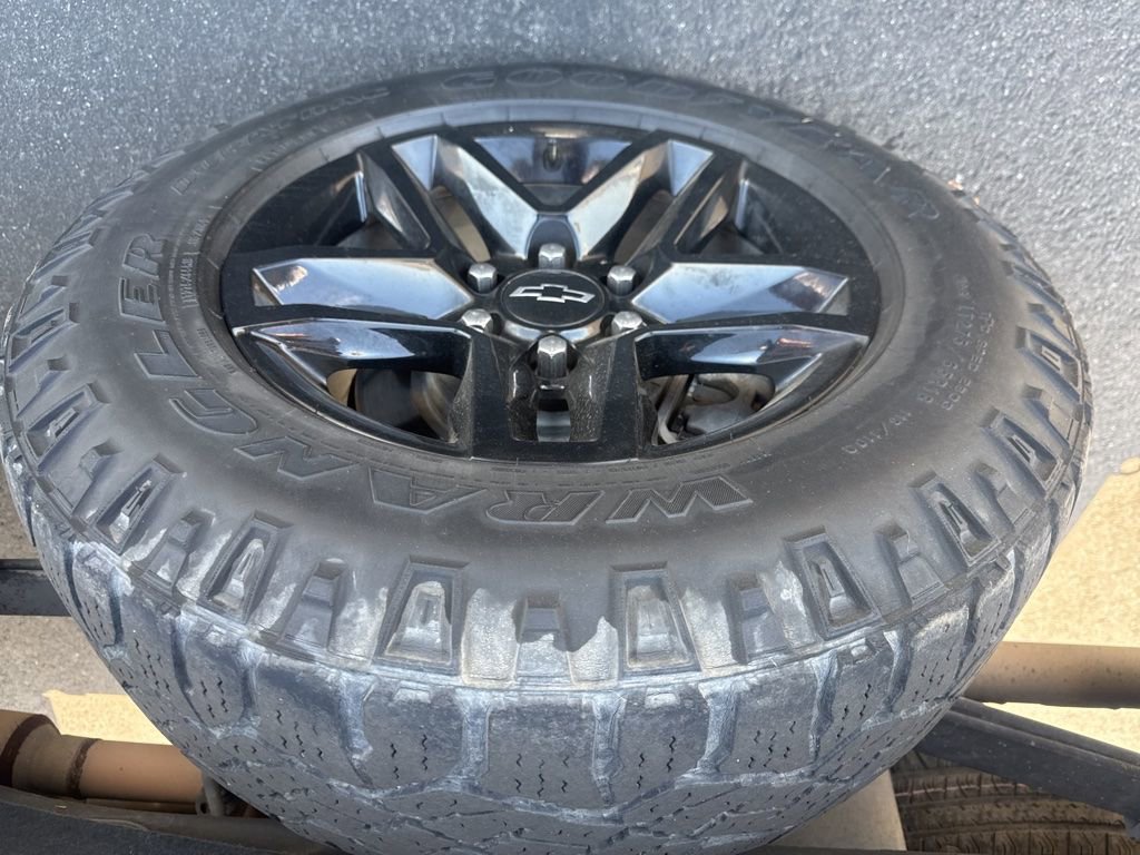 Used 2020 Chevrolet Silverado 1500 Custom Trail Boss w/ Custom Convenience Package AWD/4WD image 13