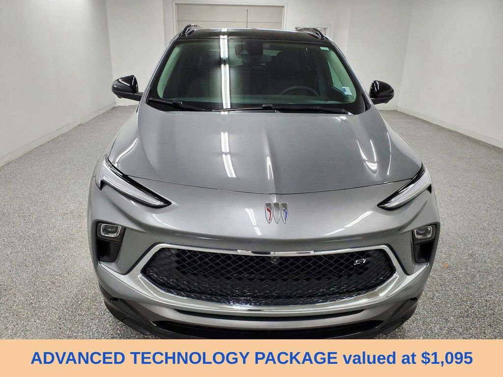 Used 2024 Buick Encore GX Sport Touring w/ Advanced Technology Package image 2