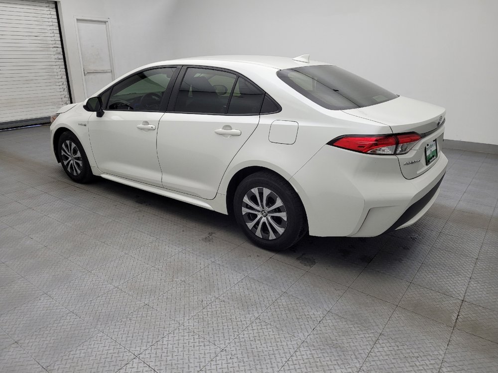 Used 2021 Toyota Corolla LE image 3