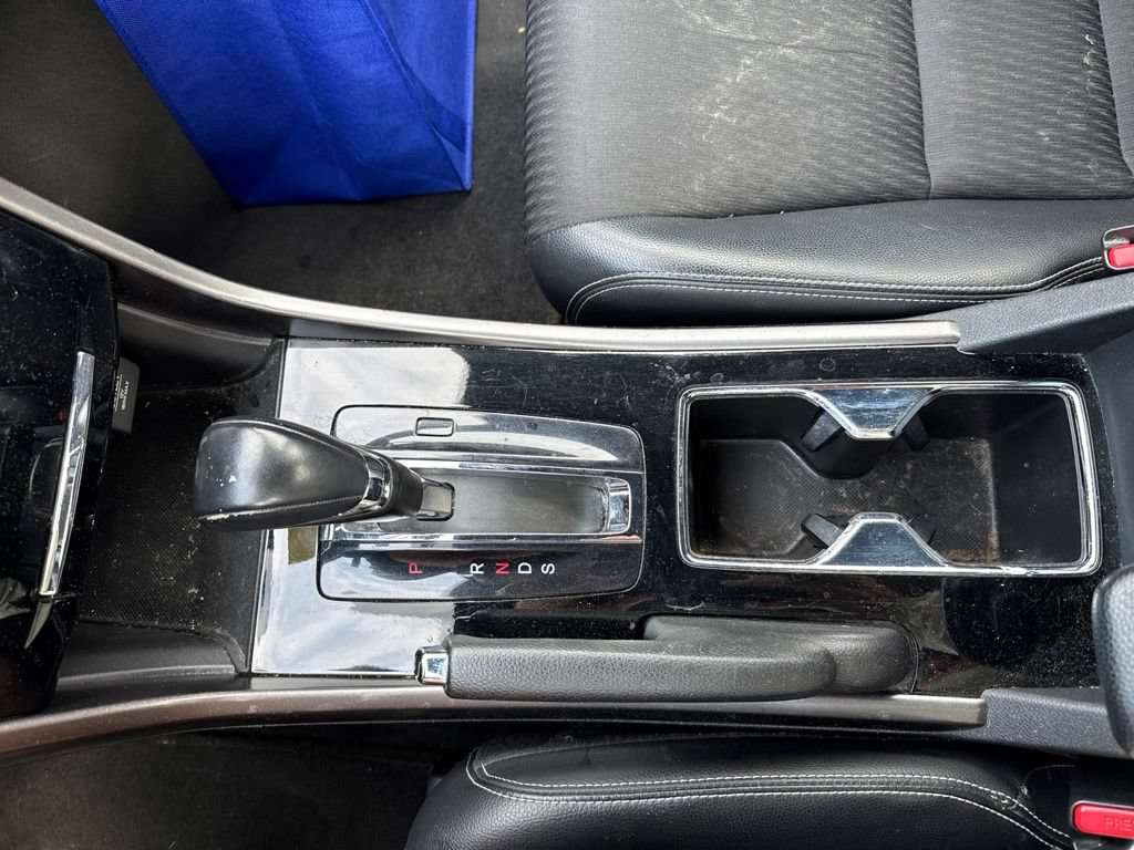 Used 2016 Honda Accord Sport image 25