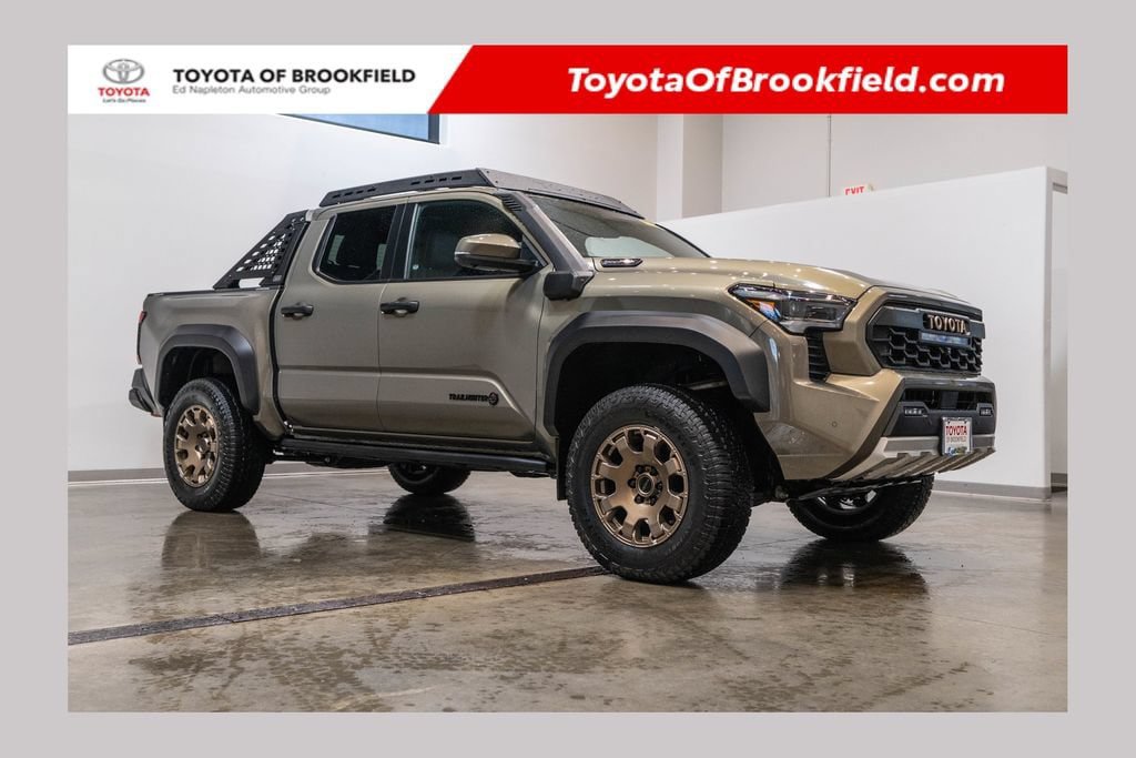 Used 2024 Toyota Tacoma 4x4 Double Cab Hybrid image 1