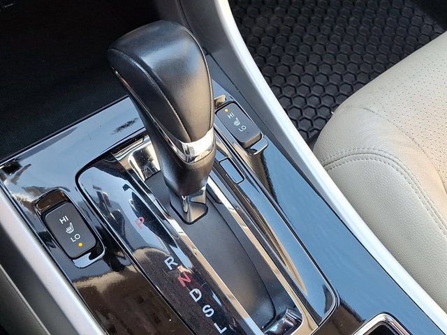 Used 2017 Honda Accord EX-L image 15