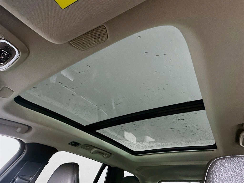 Used 2016 Volvo XC90 T5 Momentum image 21