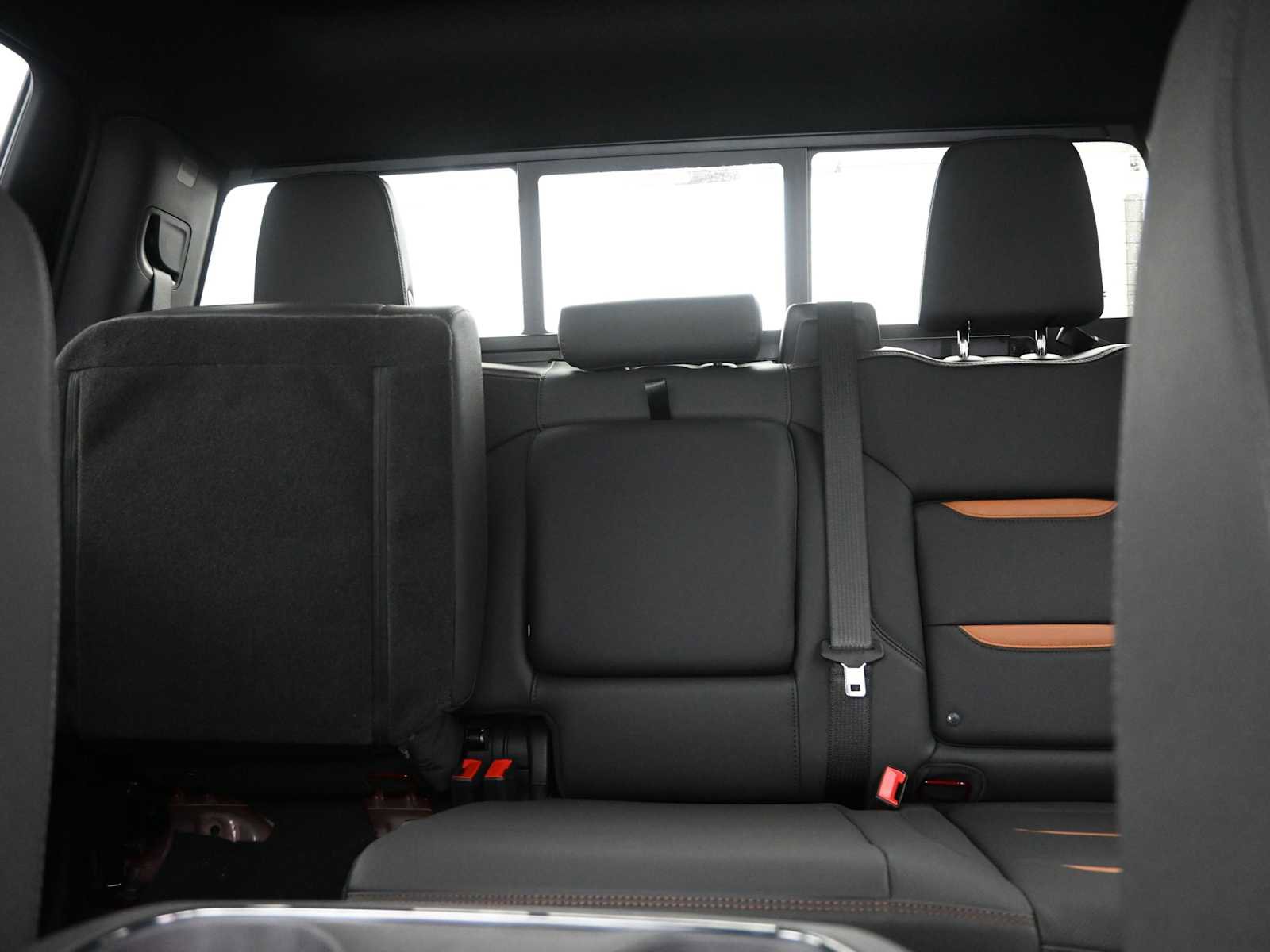 New 2026 GMC Sierra 2500 AT4 w/ AT4 Premium Plus Package image 16