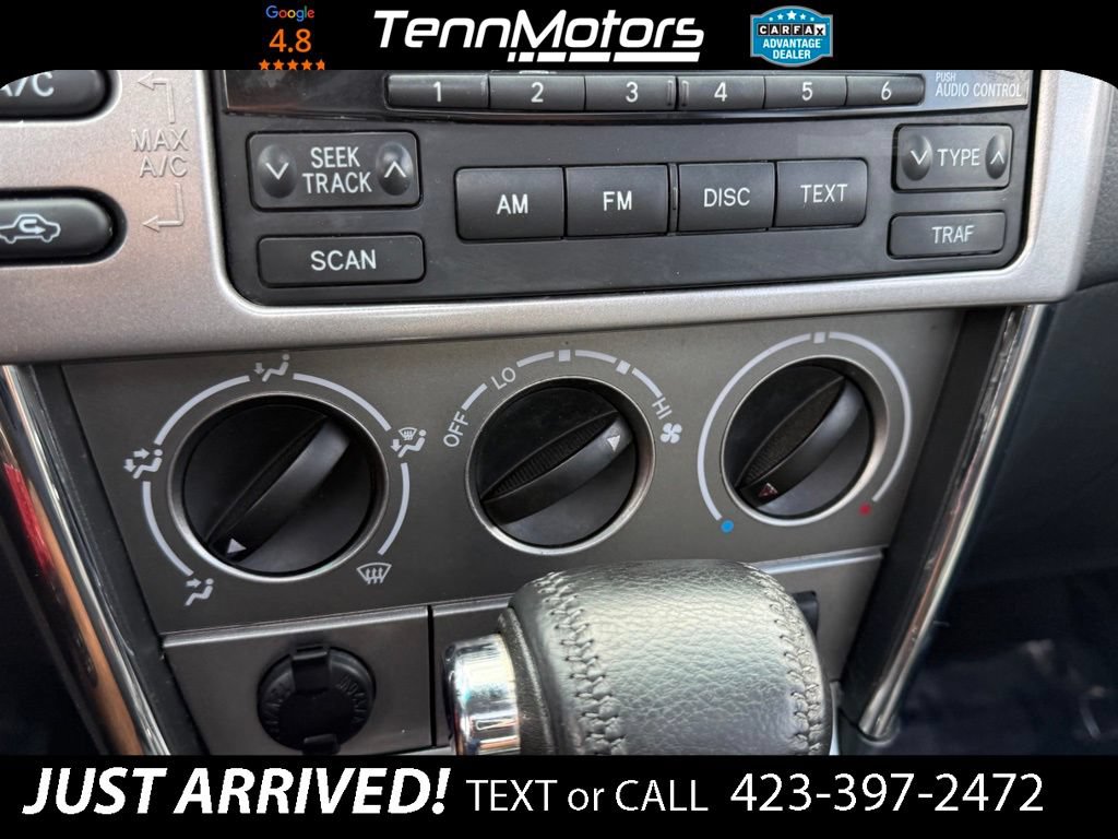 Used 2005 Toyota Matrix XR FWD image 17