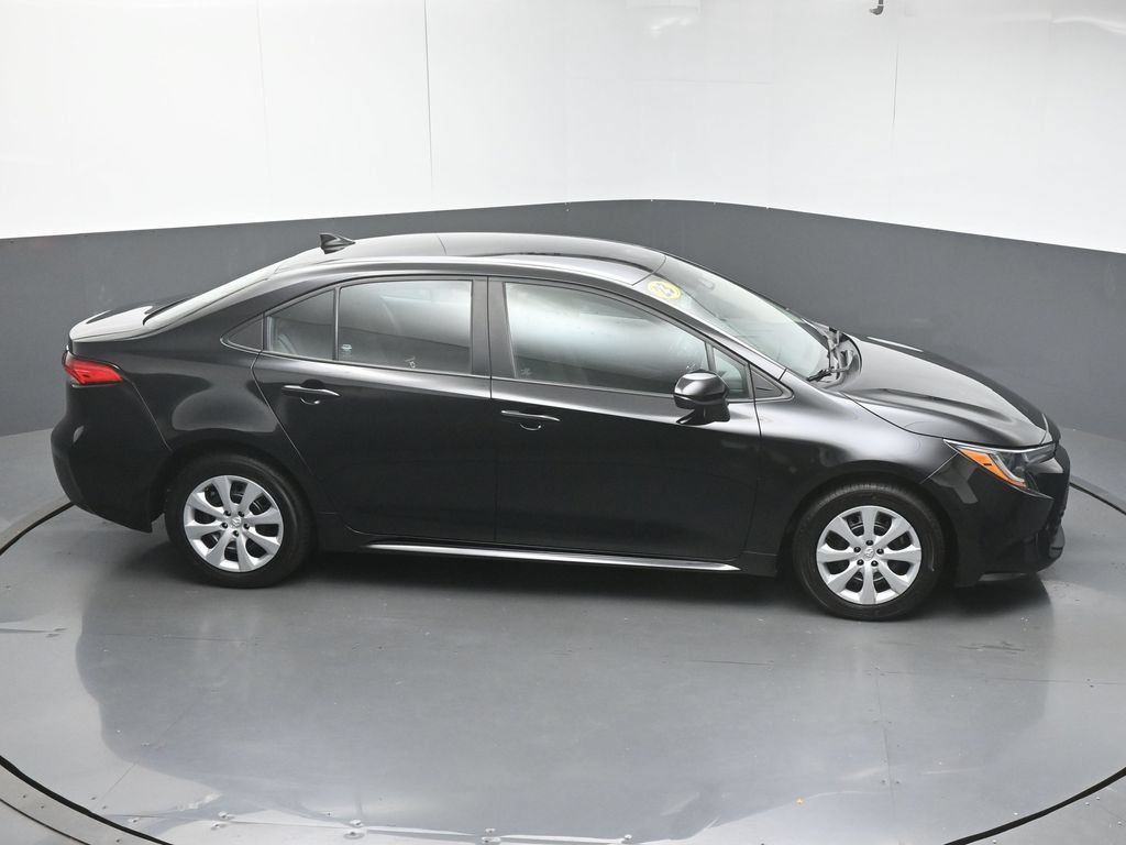 Used 2023 Toyota Corolla LE FWD image 45