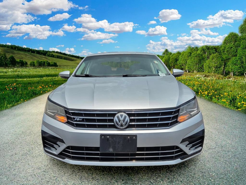 Used 2017 Volkswagen Passat 1.8T R-Line FWD image 8