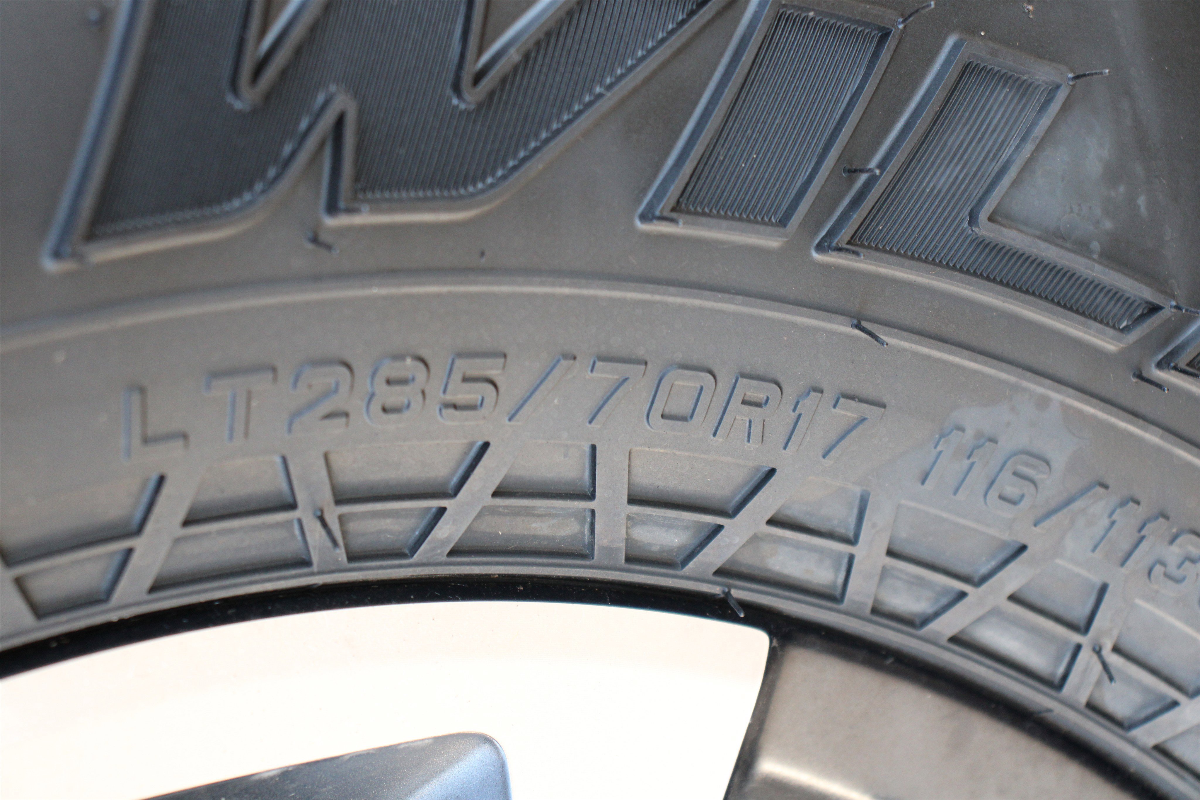 Used 2026 Jeep Gladiator Rubicon w/ Technology Group AWD/4WD image 40