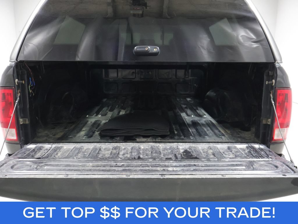 Used 2016 RAM 1500 Express w/ Black Ram 1500 Express Group AWD/4WD image 5
