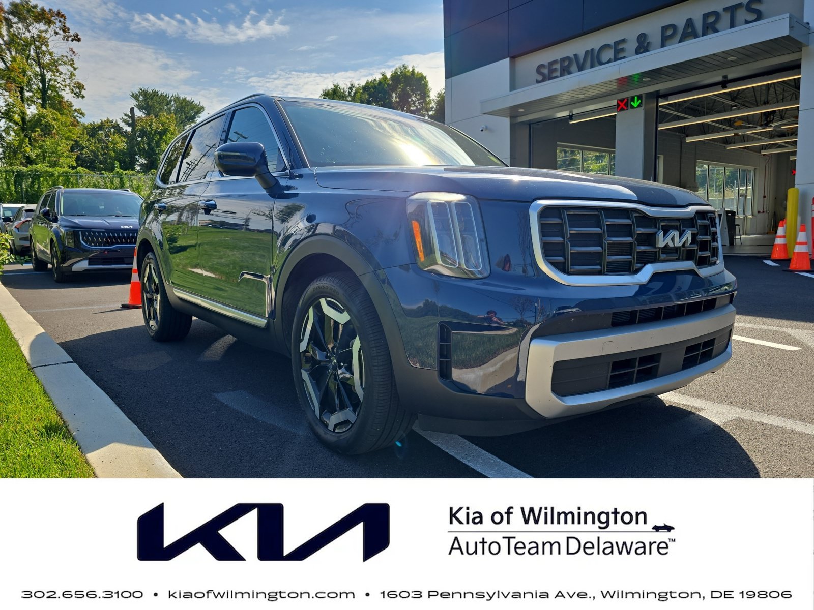 Used 2023 Kia Telluride S w/ S Sunroof Package