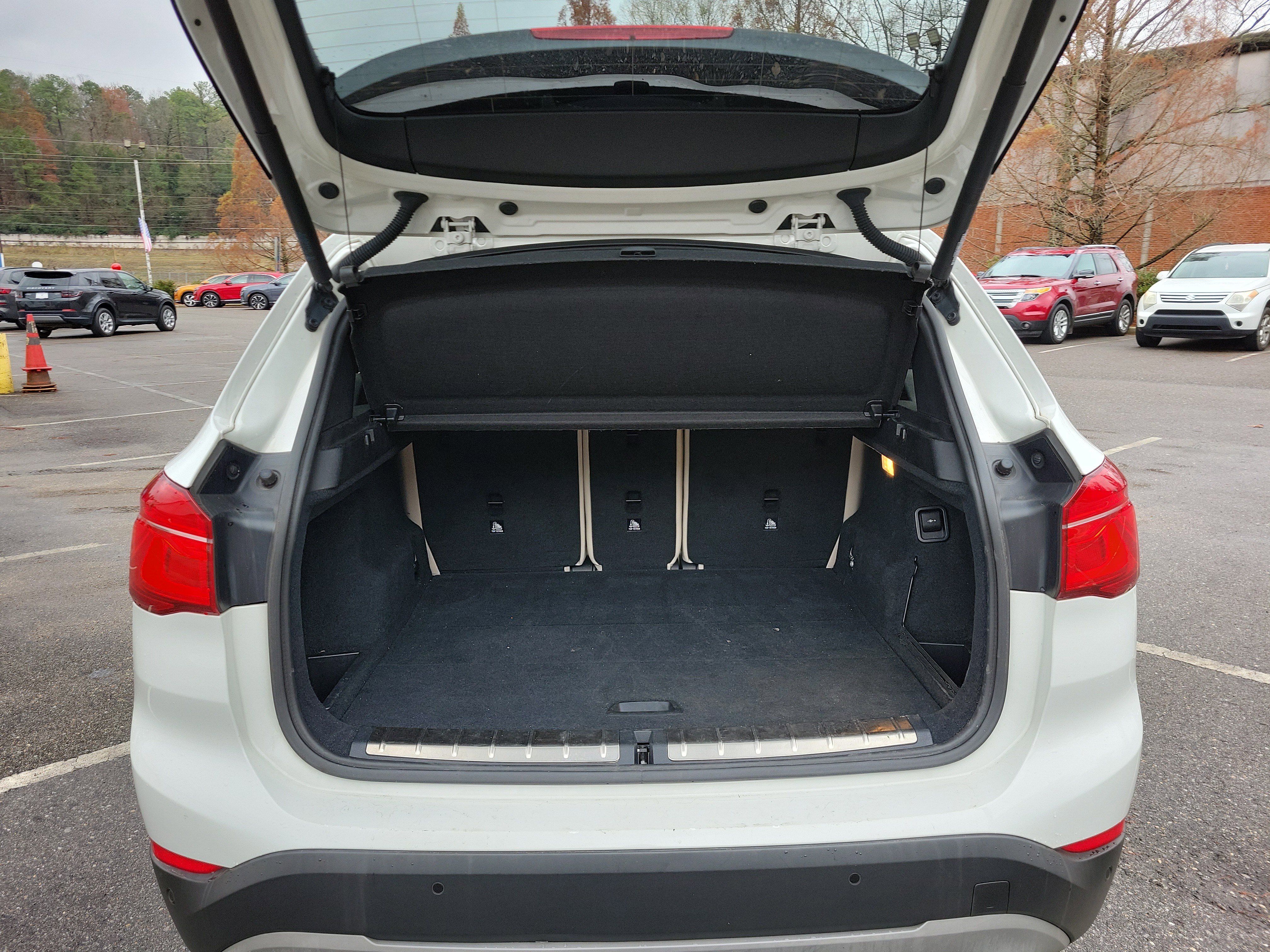 Used 2018 BMW X1 xDrive28i image 13