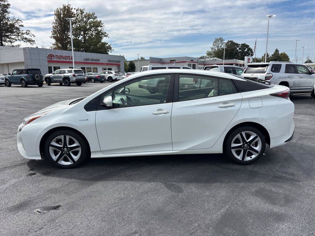 Used 2018 Toyota Prius Three Touring FWD image 28