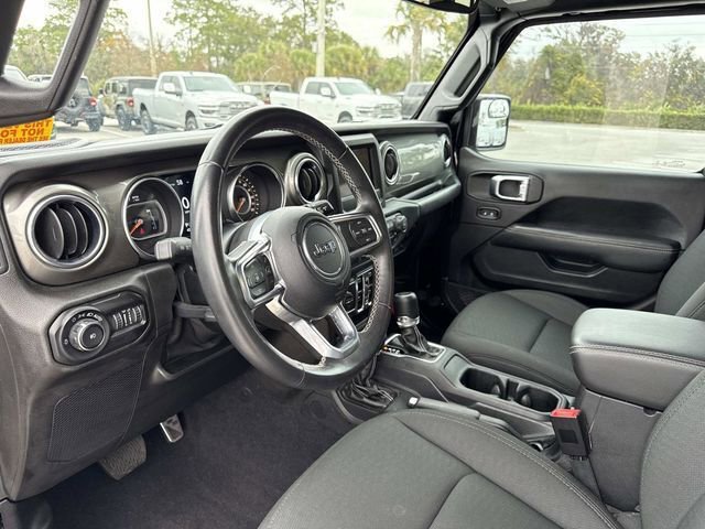 Used 2019 Jeep Wrangler Unlimited Sahara image 21