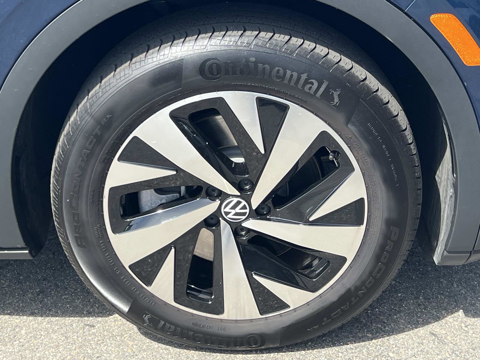 Used 2023 Volkswagen ID.4 Pro image 28