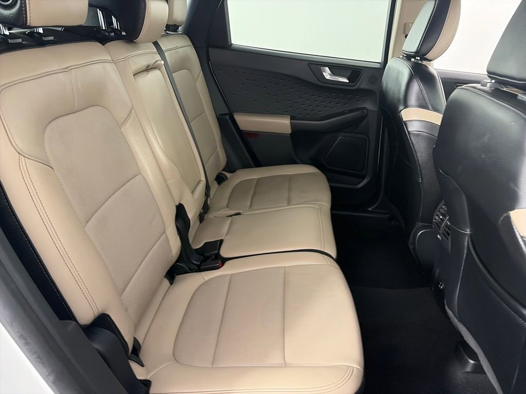 Certified 2020 Ford Escape Titanium image 29