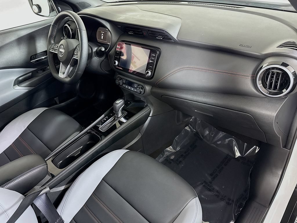 Certified 2023 Nissan Kicks SR w/ SR Premium Package FWD image 30