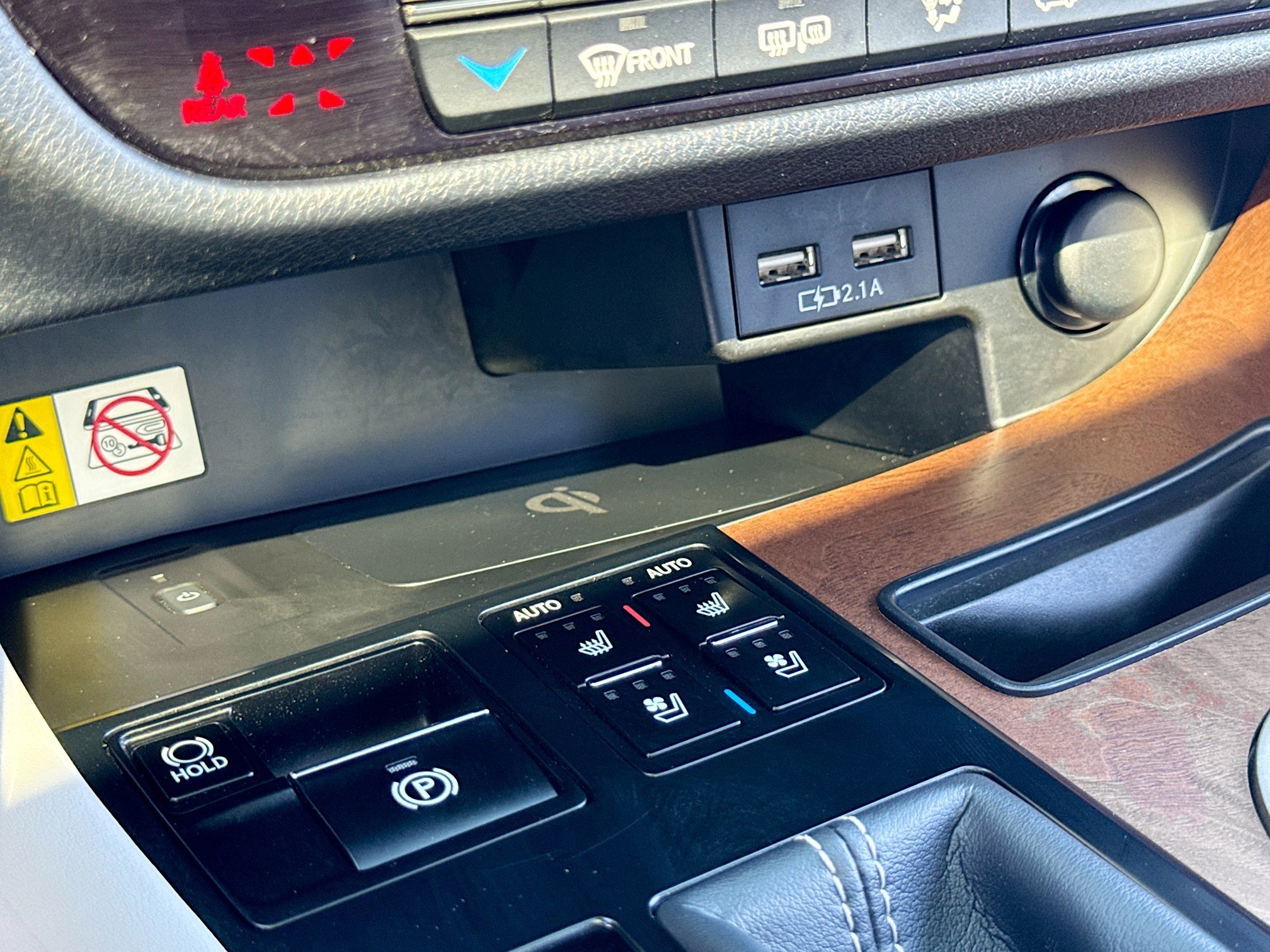 Used 2021 Lexus RX 350L Premium w/ Premium Package AWD/4WD image 12