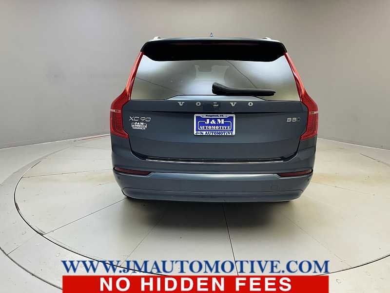 Used 2023 Volvo XC90 B5 Core w/ Protection Package Premier image 4