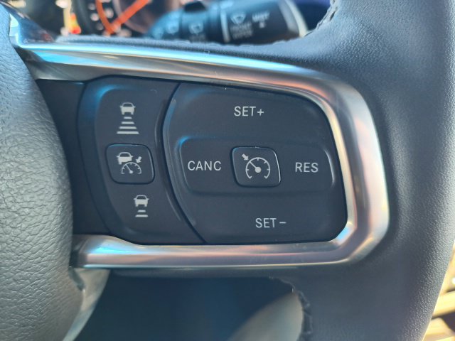 Used 2025 Jeep Wrangler Unlimited Sahara AWD/4WD image 22