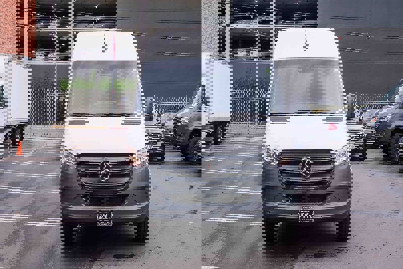 Used 2024 Mercedes-Benz Sprinter 2500 image 2