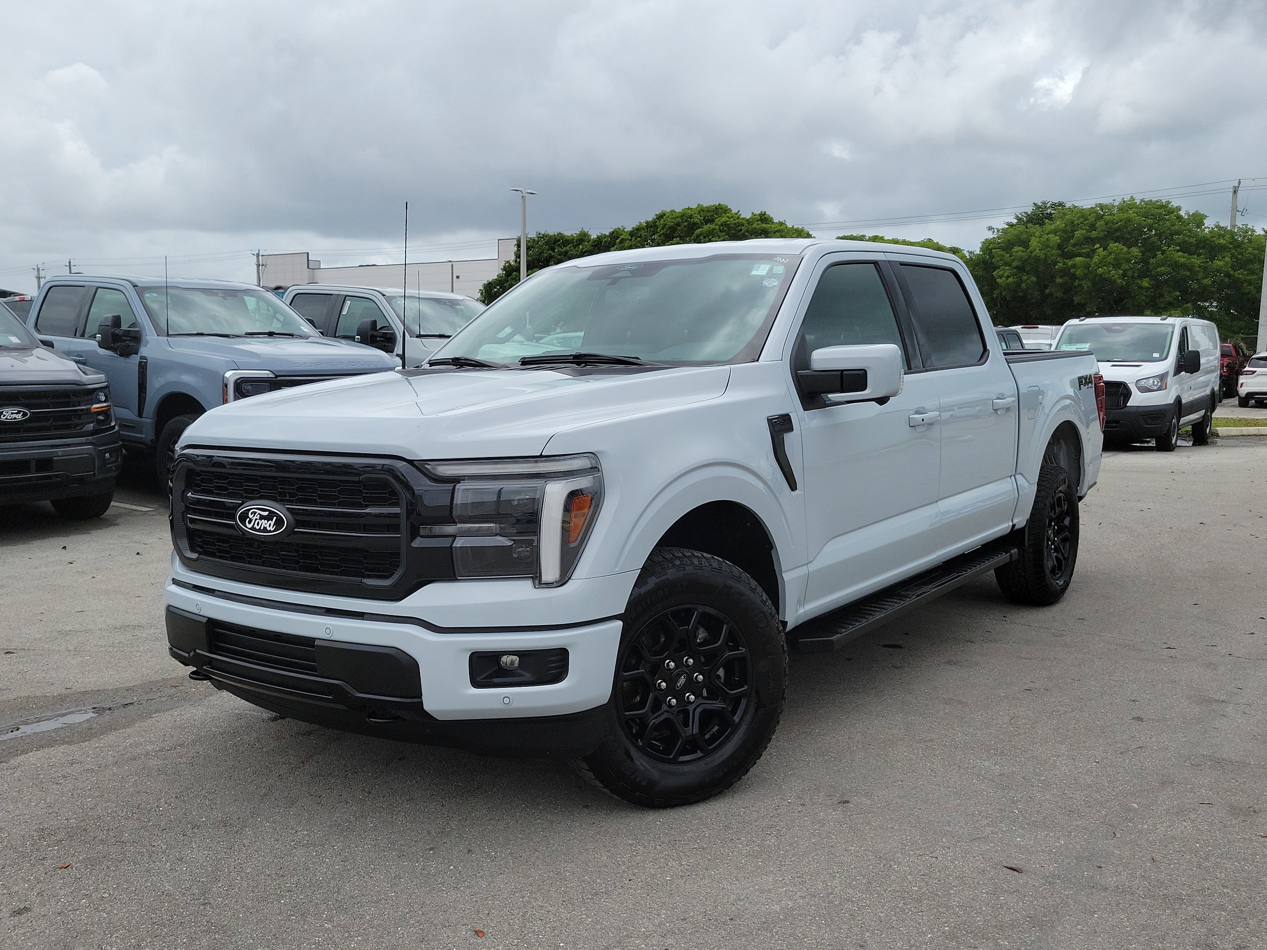 Used 2025 Ford F150 Lariat w/ FX4 Off-Road Package AWD/4WD image 1