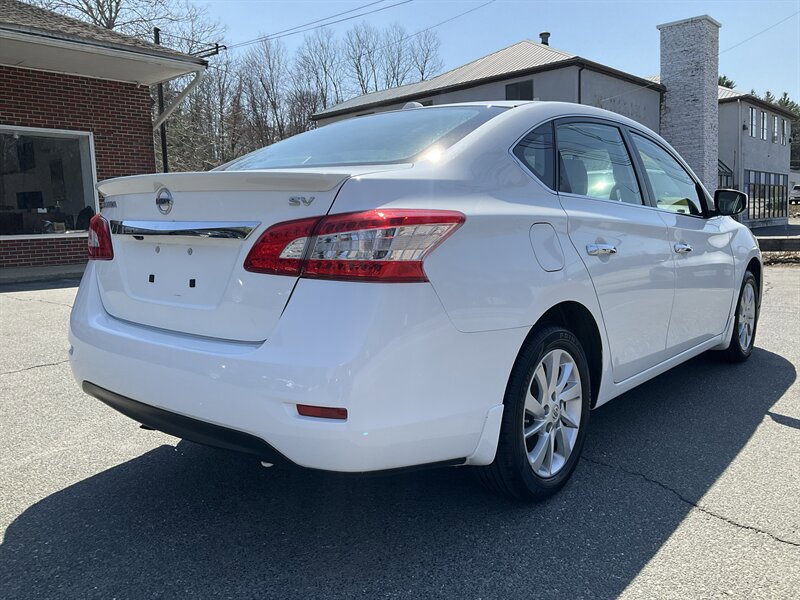 Used 2015 Nissan Sentra SV w/ Style Package FWD image 5