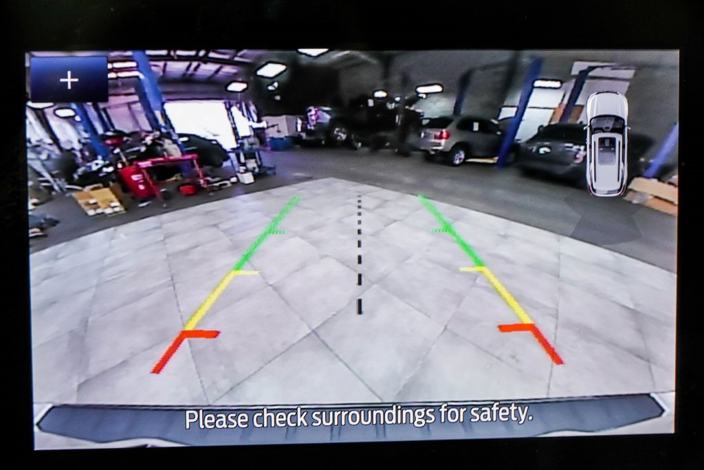 Used 2022 Ford Explorer XLT w/ Equipment Group 202A image 28