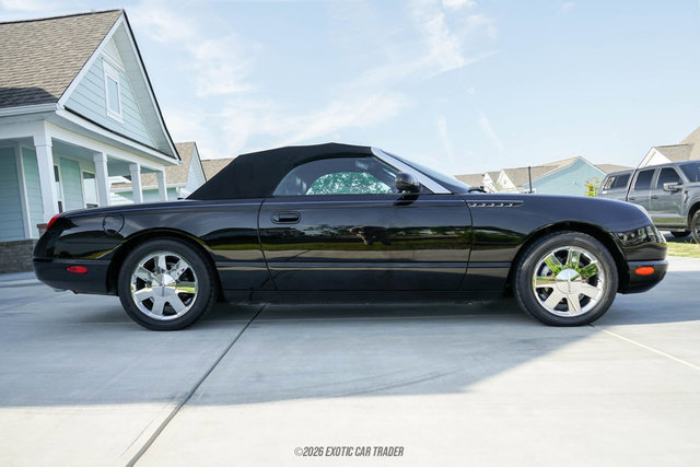 Used 2002 Ford Thunderbird RWD image 19