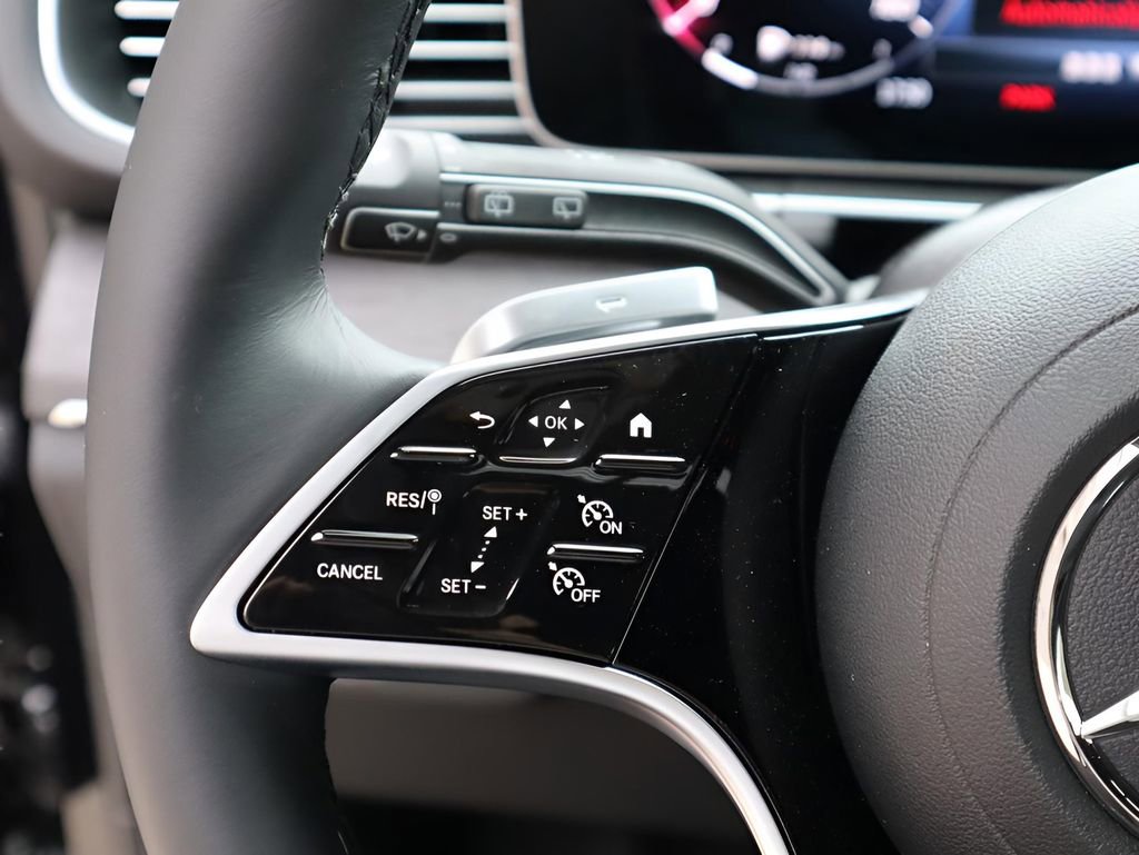 Certified 2025 Mercedes-Benz GLE 450 4MATIC image 33