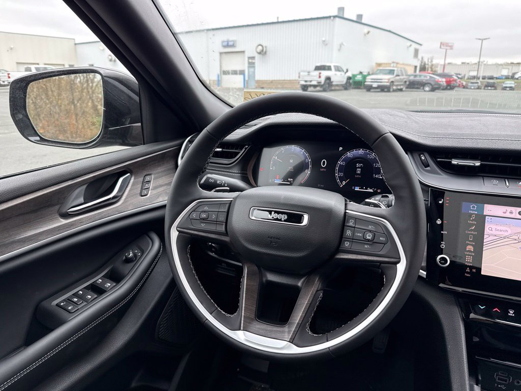 New 2027 Jeep Grand Cherokee L Limited AWD/4WD image 17