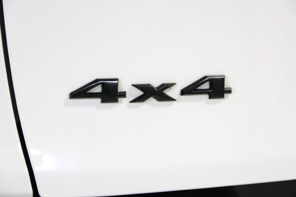 Used 2017 Jeep Cherokee High Altitude AWD/4WD image 12